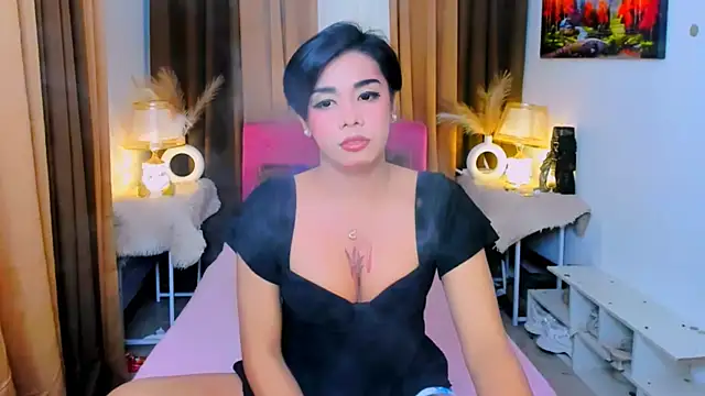 Snapshot of demsayhollywood555 chatting on 12/15/25, 05:52 demsayhollywood555 online show from 12/15/25, 05:52