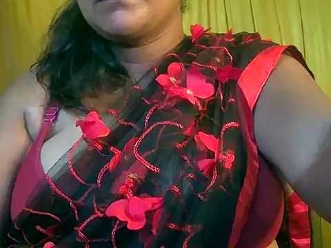 MISTI KOLK online show from 05/17/26, 08:03