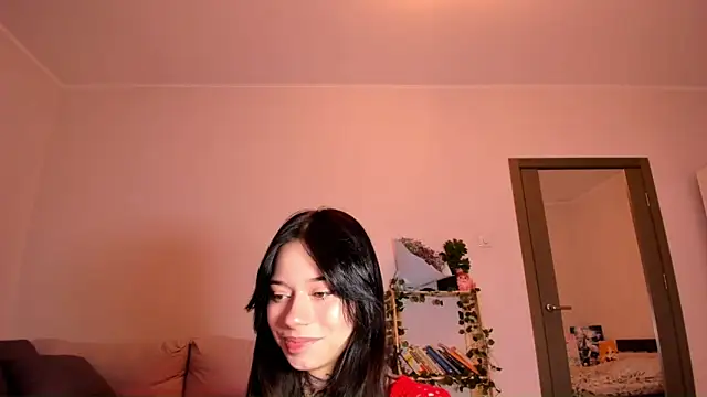 Snapshot of Crystal_zen chatting on 12/17/25, 07:08 Crystal zen online show from 12/17/25, 07:08