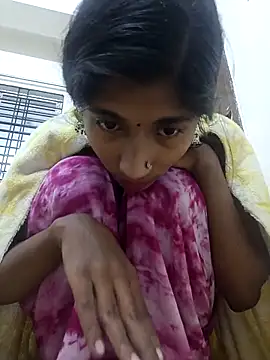 Snapshot of Anal_queen650 chatting on 12/14/25, 04:45 Anal queen650 online show from 12/14/25, 04:45