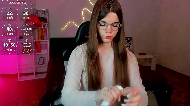 miss  evelyne online show from 02/19/26, 01:24