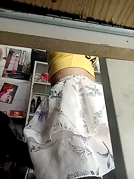 SARA6926969 online show from 12/20/25, 04:04