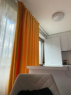 AstridVex online show from 04/10/26, 09:49