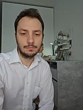 Lovebackground online show from 02/22/26, 09:44