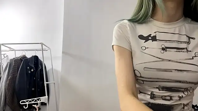 MerIeBremmer online show from 12/16/25, 05:06