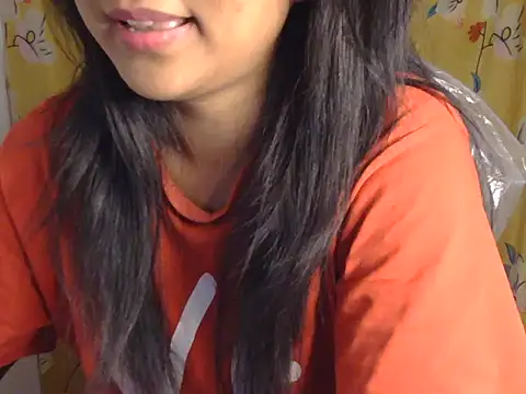 Snapshot of Cristina_love69 chatting on 04/09/26, 06:19 Cristina love69 online show from 04/09/26, 06:19