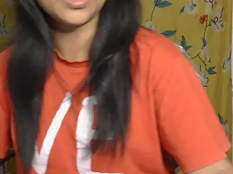 Snapshot of Cristina_love69 chatting on 03/19/26, 06:46 Cristina love69 online show from 03/19/26, 06:46