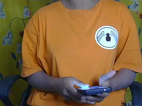 Snapshot of Cristina_love69 chatting on 03/11/26, 07:46 Cristina love69 online show from 03/11/26, 07:46