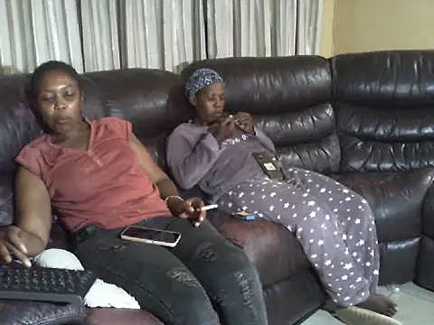 Snapshot of Caramel-goddess18 chatting on 02/19/26, 08:50 Caramel-goddess18 online show from 02/19/26, 08:50