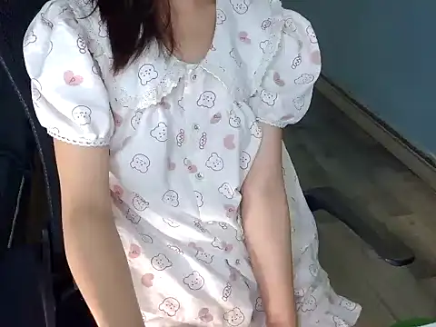 Chichi 86 online show from 07/08/26, 03:19