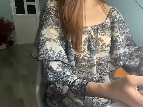 Chichi 86 online show from 05/15/26, 03:21
