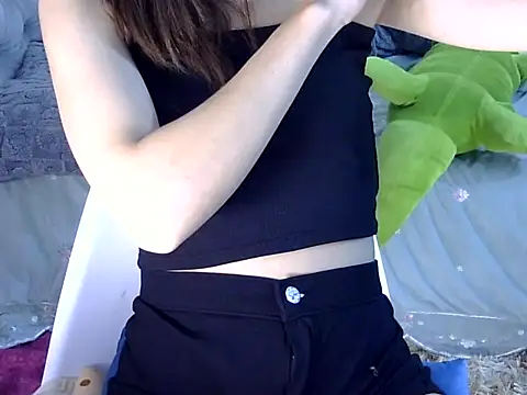 Snapshot of Chichi_86 chatting on 01/07/26, 04:28 Chichi 86 online show from 01/07/26, 04:28