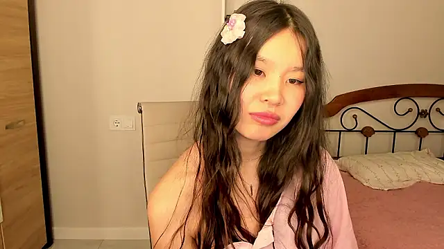 amiya cute online show from 03/01/26, 02:39