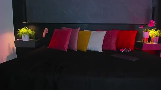 Snapshot of arcangel_harris chatting on 02/21/26, 01:24 arcangel harris online show from 02/21/26, 01:24