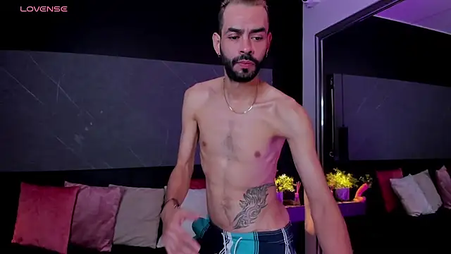 Snapshot of arcangel_harris chatting on 01/16/26, 11:47 arcangel harris online show from 01/16/26, 11:47