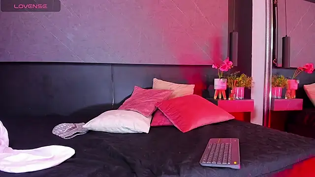 Snapshot of arcangel_harris chatting on 02/14/26, 02:28 arcangel harris online show from 02/14/26, 02:28