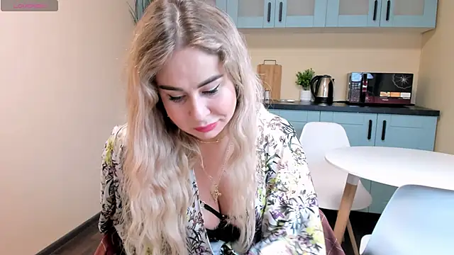 TiffanyThoughts online show from 02/05/26, 08:10