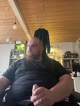 YoursxTruly online show from 02/20/26, 03:14