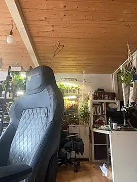YoursxTruly online show from 02/13/26, 11:54