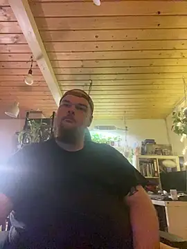 YoursxTruly online show from 02/06/26, 07:32