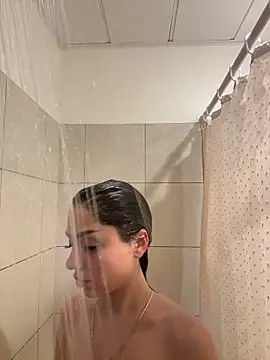 Snapshot of SilkyMira chatting on 02/02/26, 11:37 SilkyMira online show from 02/02/26, 11:37