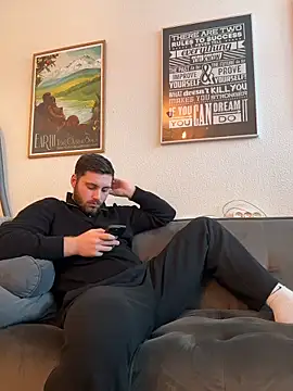 Snapshot of SilkyMira chatting on 02/07/26, 09:28 SilkyMira online show from 02/07/26, 09:28