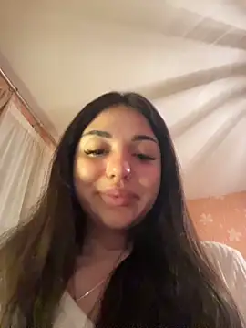 Snapshot of SilkyMira chatting on 02/28/26, 07:13 SilkyMira online show from 02/28/26, 07:13