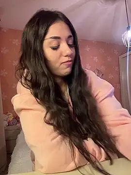 Snapshot of SilkyMira chatting on 03/01/26, 07:58 SilkyMira online show from 03/01/26, 07:58