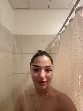 Snapshot of SilkyMira chatting on 02/13/26, 05:57 SilkyMira online show from 02/13/26, 05:57