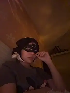 SilkyMira online show from 03/28/26, 09:16