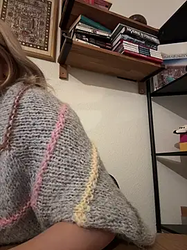 SilkyMira online show from 12/20/25, 06:22