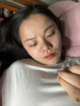 leo-kitty online show from 12/22/25, 02:39