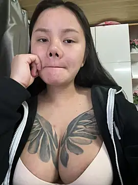 leo-kitty online show from 02/09/26, 02:15