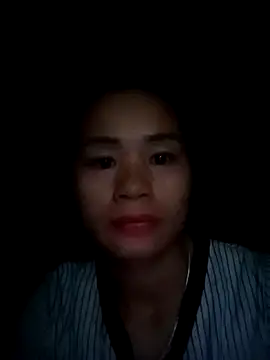 Snapshot of honey-kis chatting on 12/18/25, 11:41 honey-kis online show from 12/18/25, 11:41