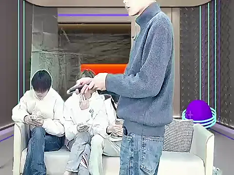 yujiannanpu online show from 12/19/25, 03:14