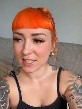 Snapshot of ScarletVixenLive chatting on 06/10/26, 12:28 ScarletVixenLive online show from 06/10/26, 12:28