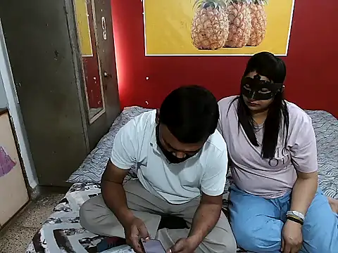 Lovelycouple25 online show from 02/03/26, 06:33