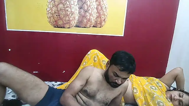 Lovelycouple25 online show from 05/21/26, 09:17