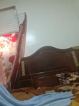 katiyvy online show from 04/04/26, 01:17