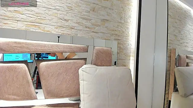 chloe cortez online show from 12/14/25, 11:27