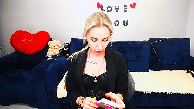 Hanna--Sweet online show from 04/05/26, 10:44