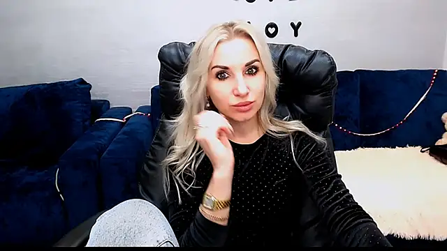 Hanna--Sweet online show from 12/16/25, 11:36