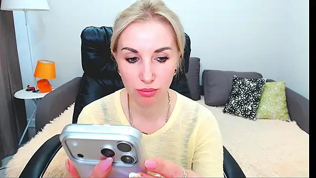 Hanna--Sweet online show from 05/08/26, 12:20