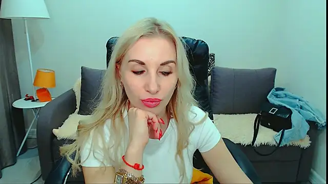 Hanna--Sweet online show from 05/16/26, 02:27