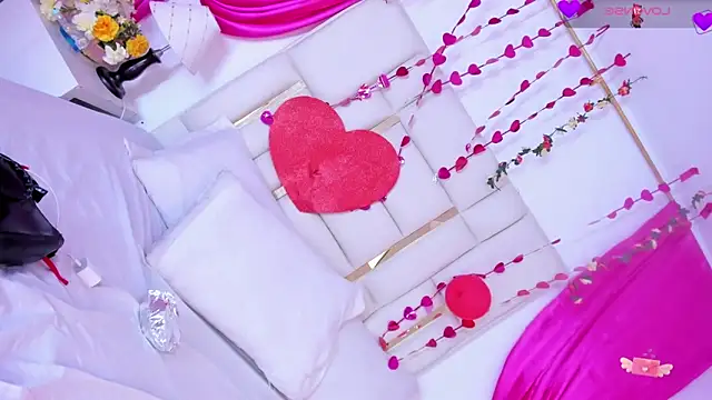 Silvanna-Casstro online show from 02/25/26, 11:43