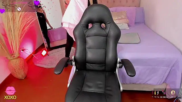 Snapshot of Isa_Emm chatting on 12/20/25, 07:50 Isa Emm online show from 12/20/25, 07:50