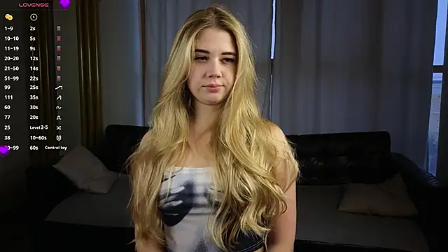 Snapshot of JeanelleHattub chatting on 12/18/25, 05:23 JeanelleHattub online show from 12/18/25, 05:23