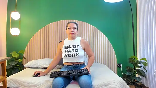 dahianeconnor online show from 02/07/26, 11:51