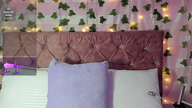 Ayla-marttinez online show from 03/19/26, 01:27