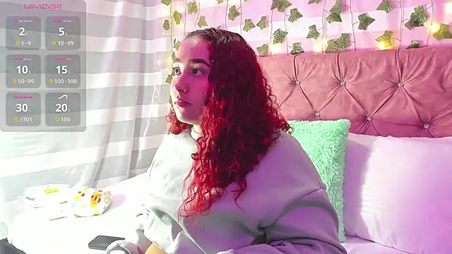 Ayla-marttinez online show from 03/06/26, 01:44